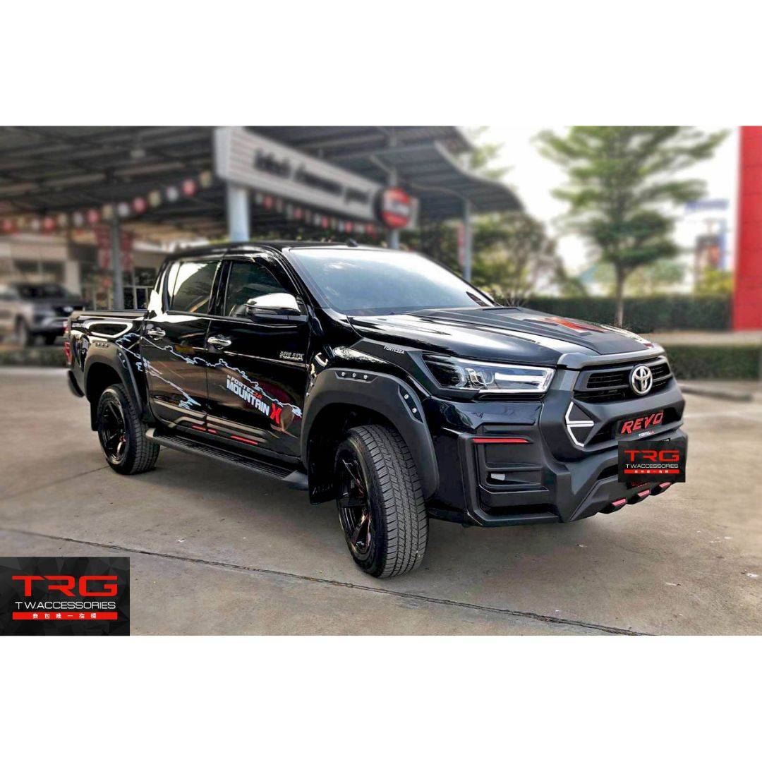 Moutain X FULL SET Bodykit for Toyota Revo 2020-2021 (Color)