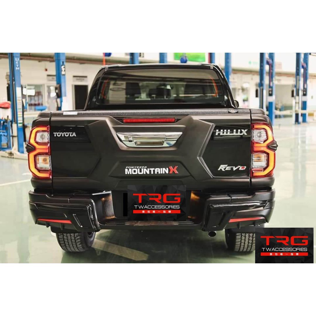 Moutain X FULL SET Bodykit for Toyota Revo 2020-2021 (Color)