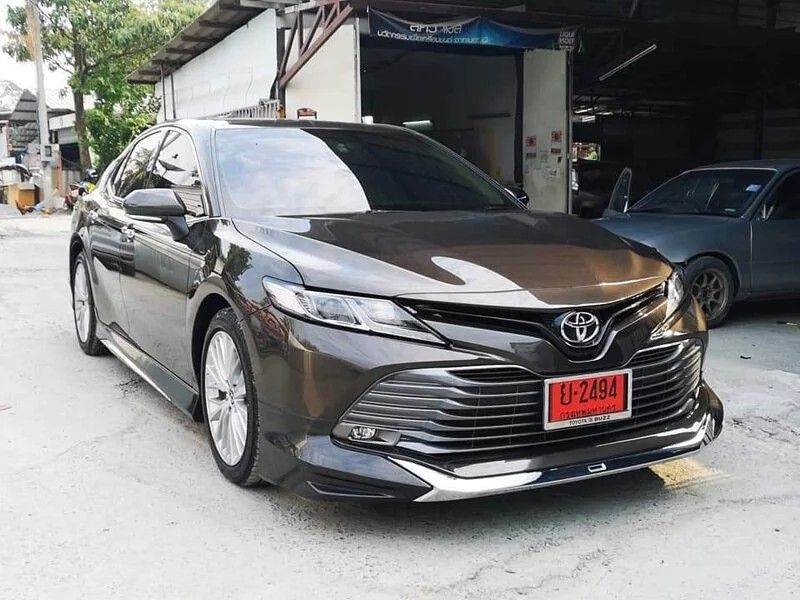 TOYOTA CAMRY