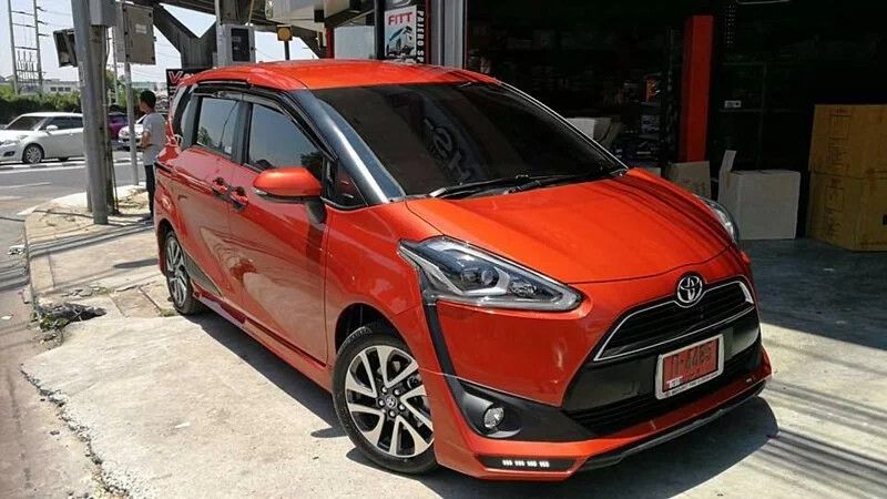 GT Bodykit for Toyota Sienta 2016-2017 (COLOR)