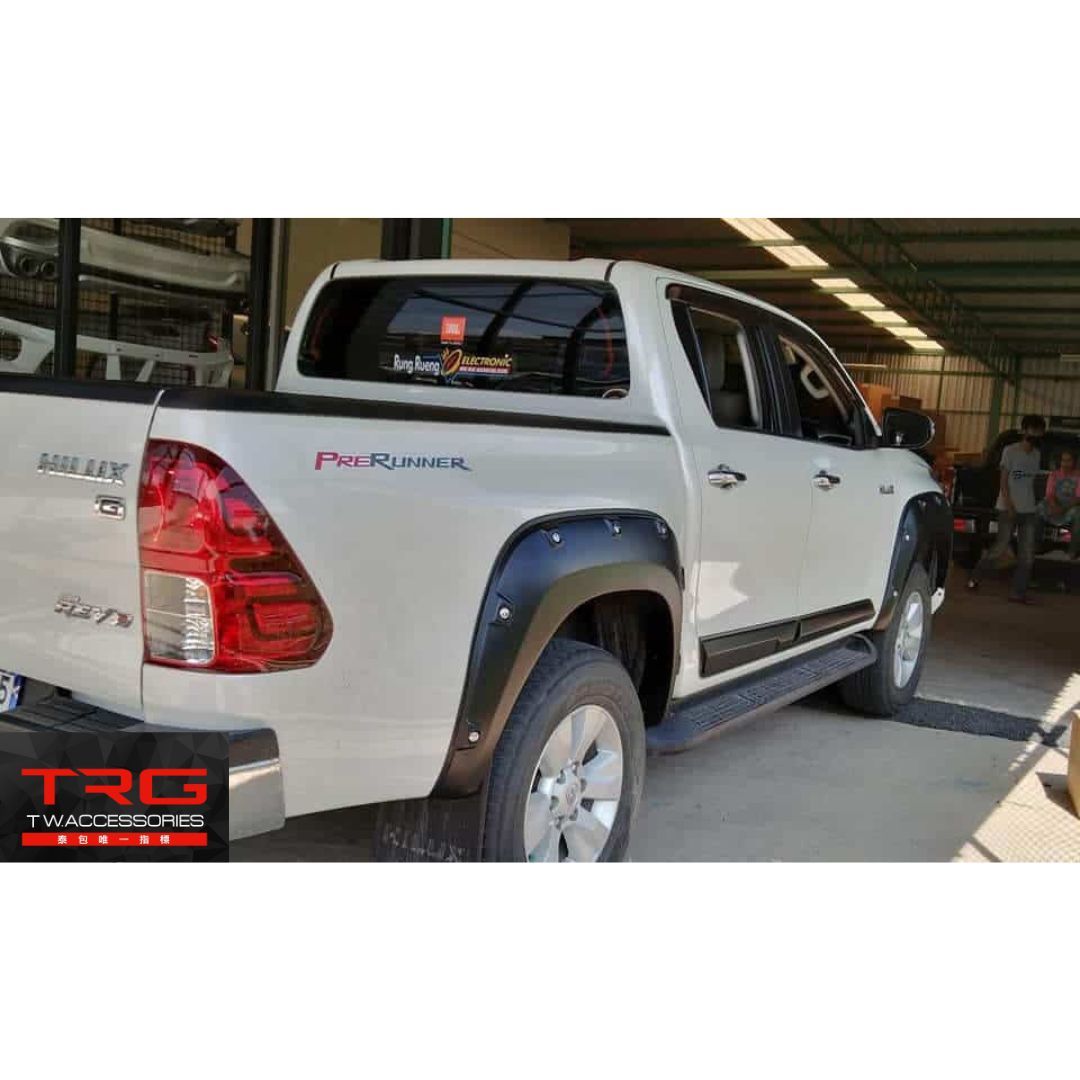 Xtreamer Bodykit for Toyota REVO (COLOR)