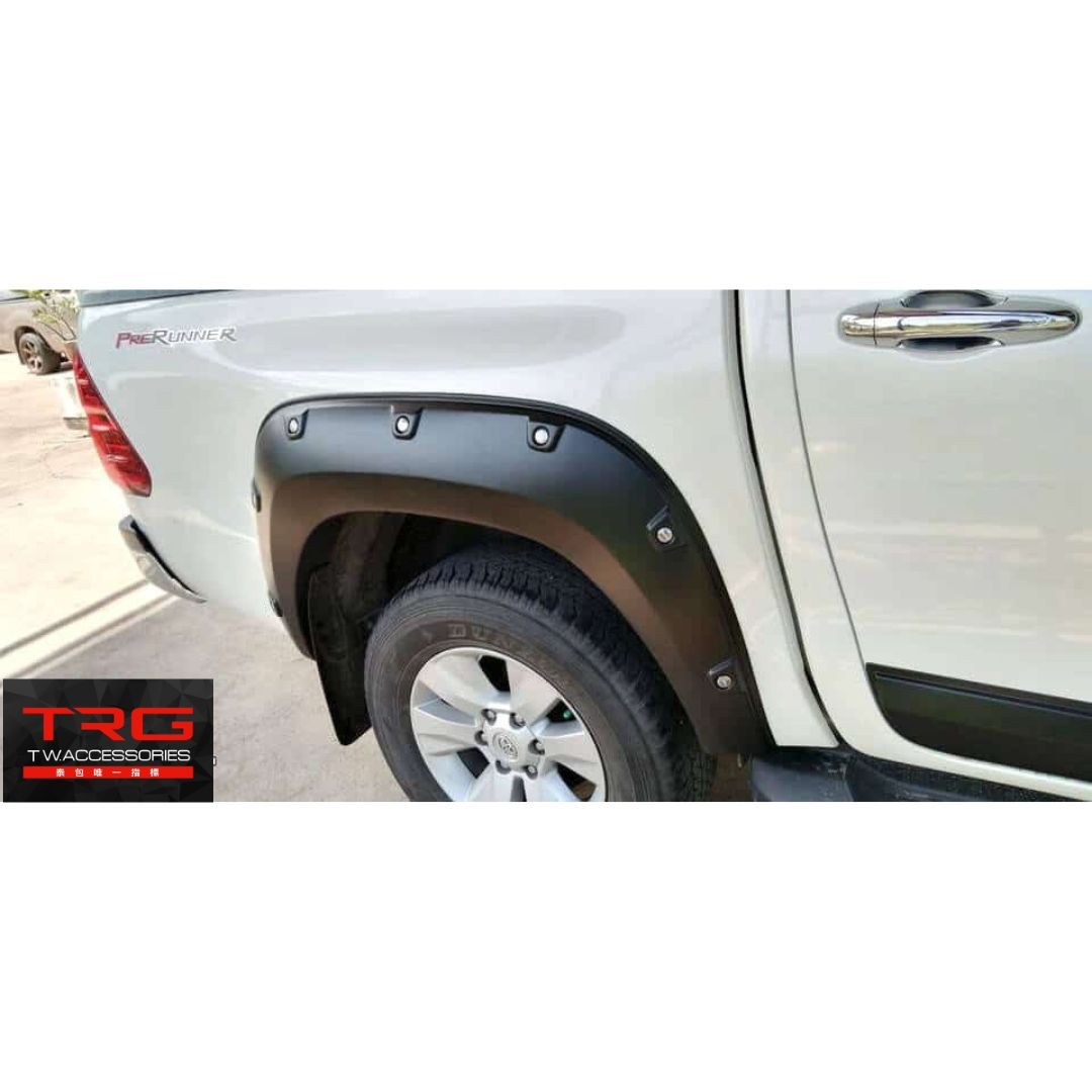 Xtreamer Bodykit for Toyota REVO (COLOR)