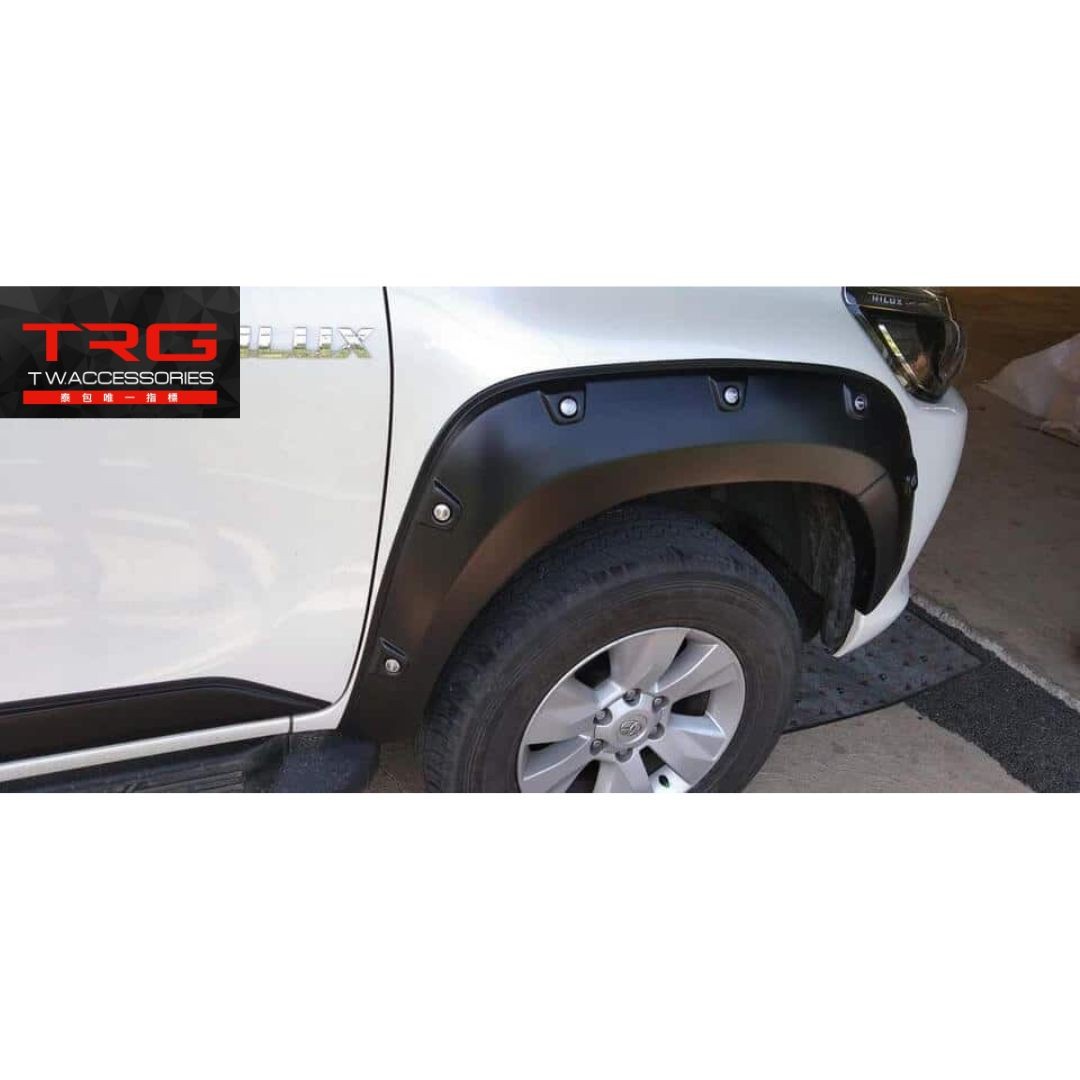 Xtreamer Bodykit for Toyota REVO (COLOR)
