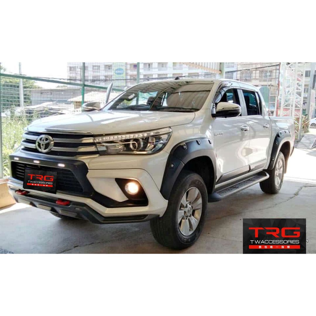 Xtreamer Bodykit for Toyota REVO (COLOR)
