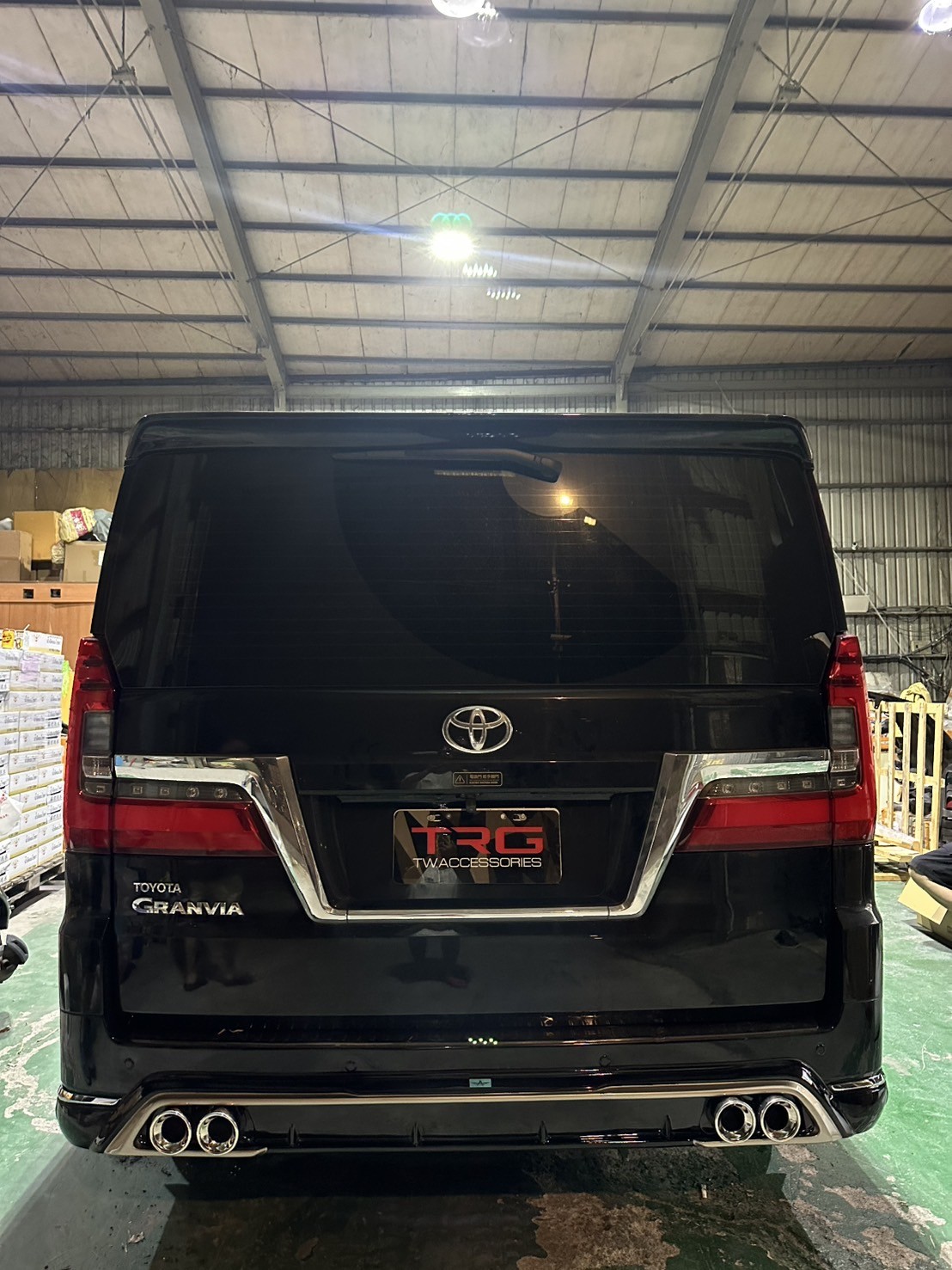 Apollo Bodykit for Toyota Majesty (COLOR)