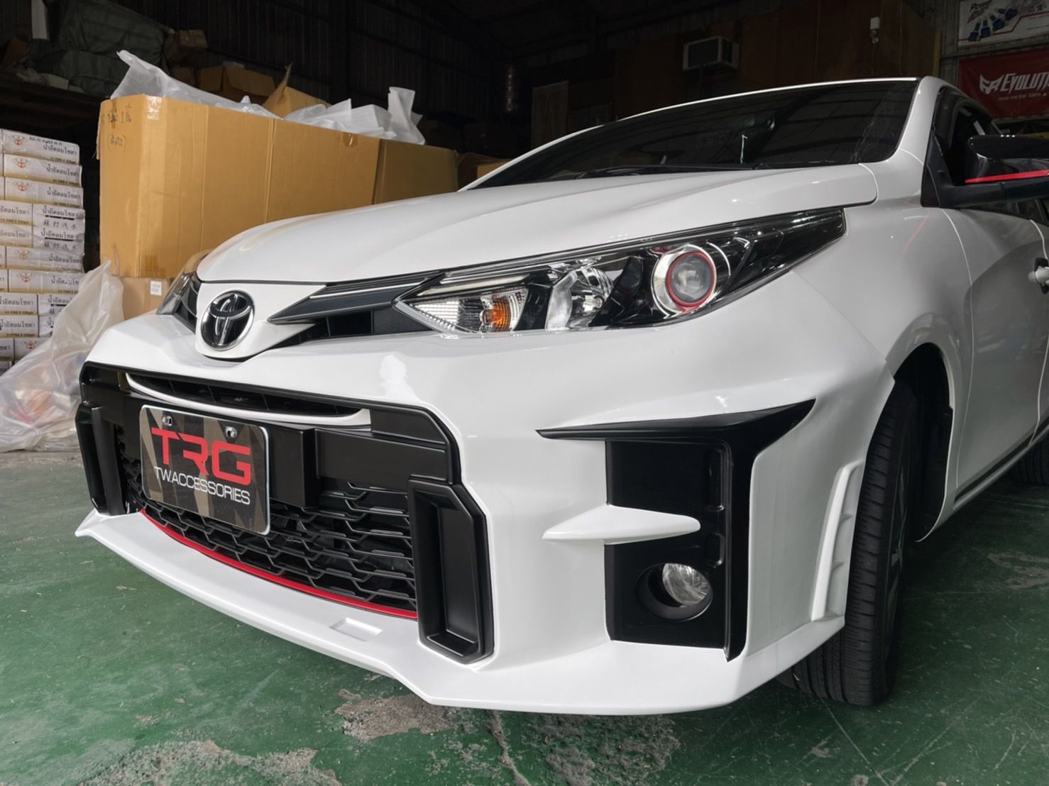 Toyota 暴力鴨 直上 GRYaris車頭