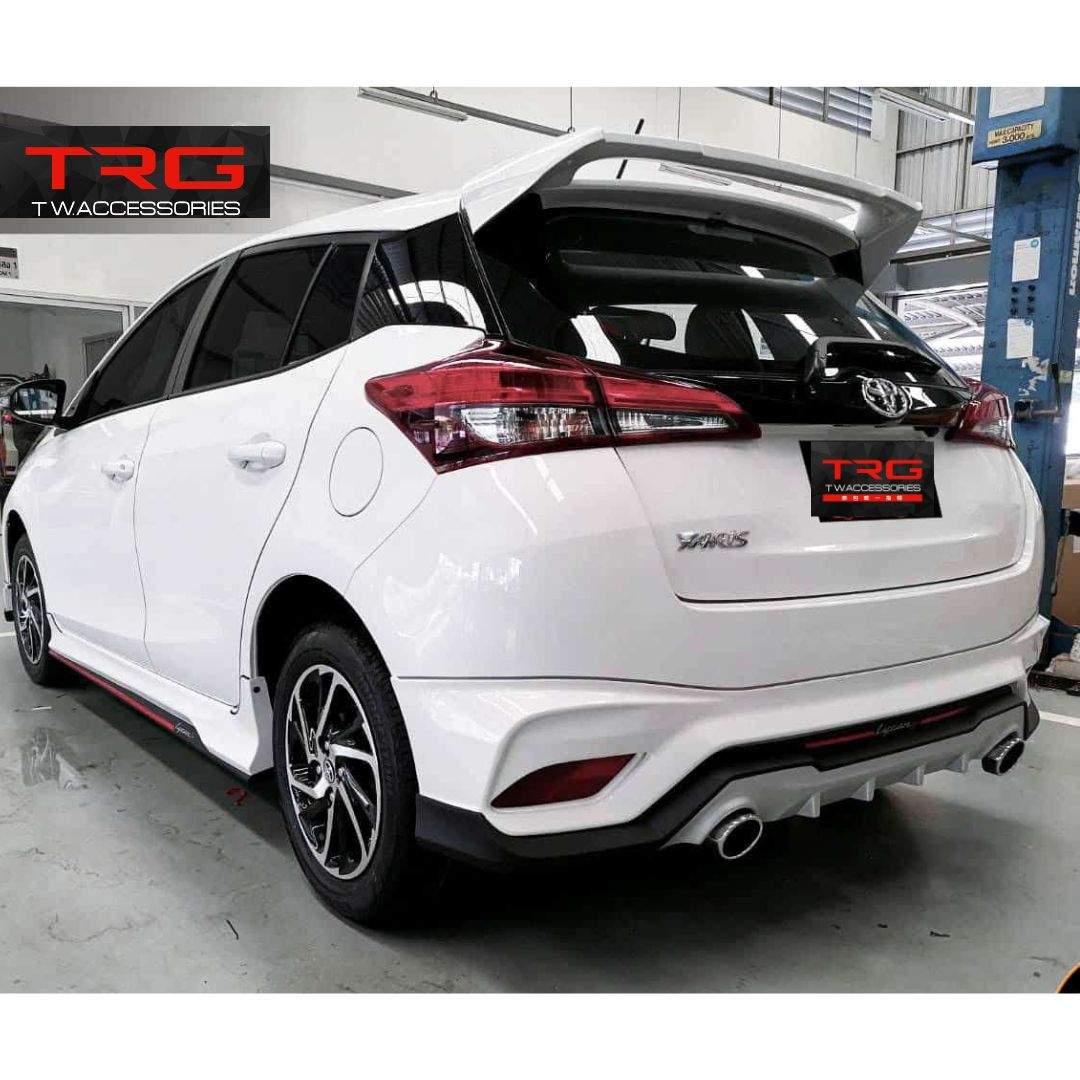 Lycan (Set 5 pcs) Bodykit for Toyota Yaris Hatchback 2020-2021 (COLOR)
