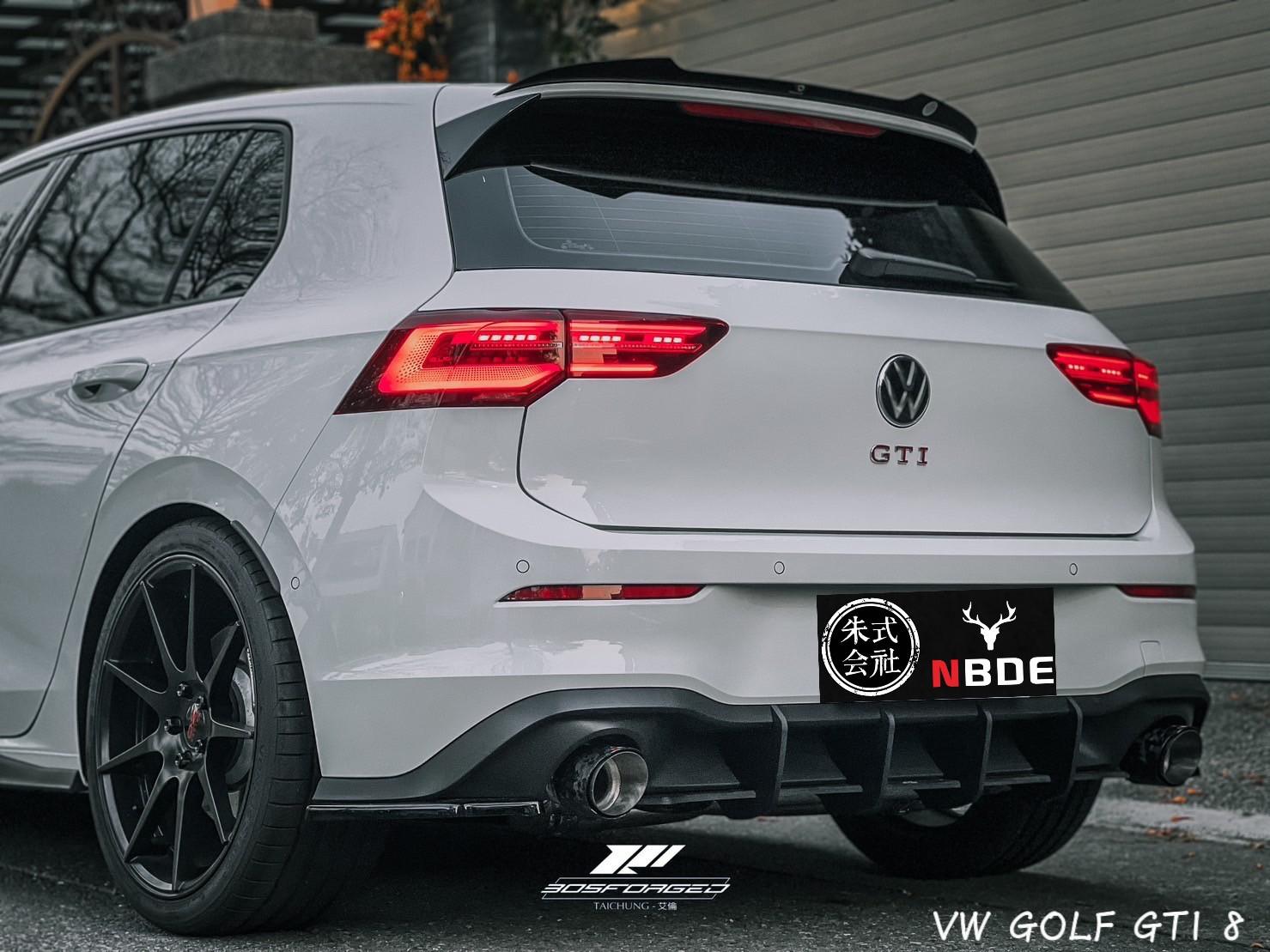 VW GOLF GTI 8